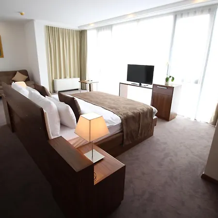 Royal Gold - Ruza Hotel