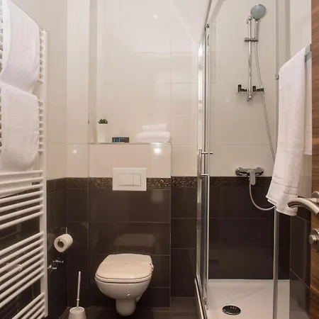 Hotel Royal Gold - Ruza 3*