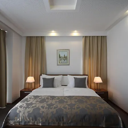 Hotel Royal Gold - Ruza