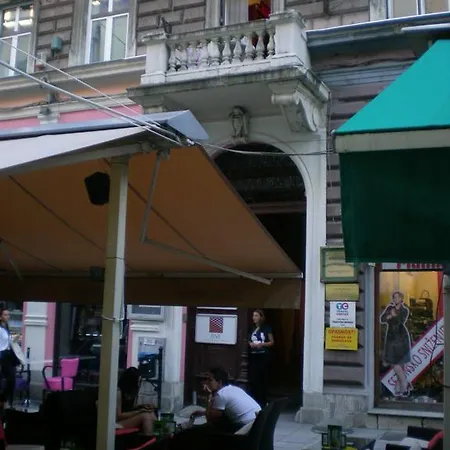 Royal Gold - Ruza Hotel