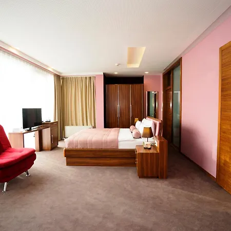 Royal Gold - Ruza Hotel