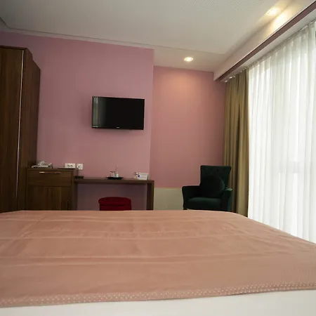 Hotel Royal Gold - Ruza 3*