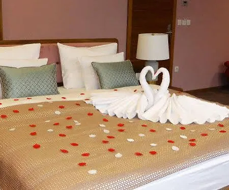 Royal Gold - Ruza Hotel